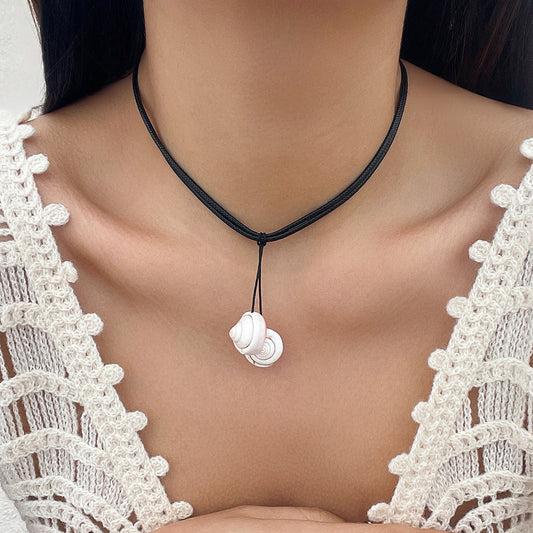 Beach Vacation Conch Shell Tassel Necklace - Versatile Wax Thread Accessory