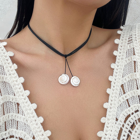 Beach Vacation Conch Shell Tassel Necklace - Versatile Wax Thread Accessory